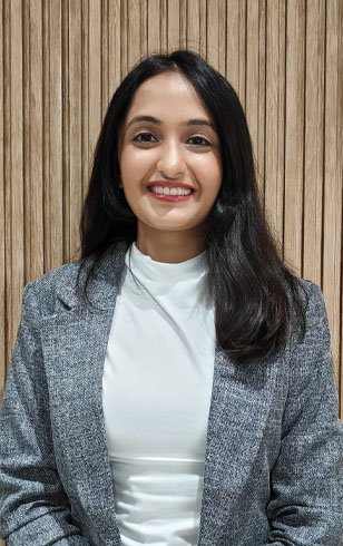 Dr. Dhwani Topiwala Dr. Dhwani Topiwala